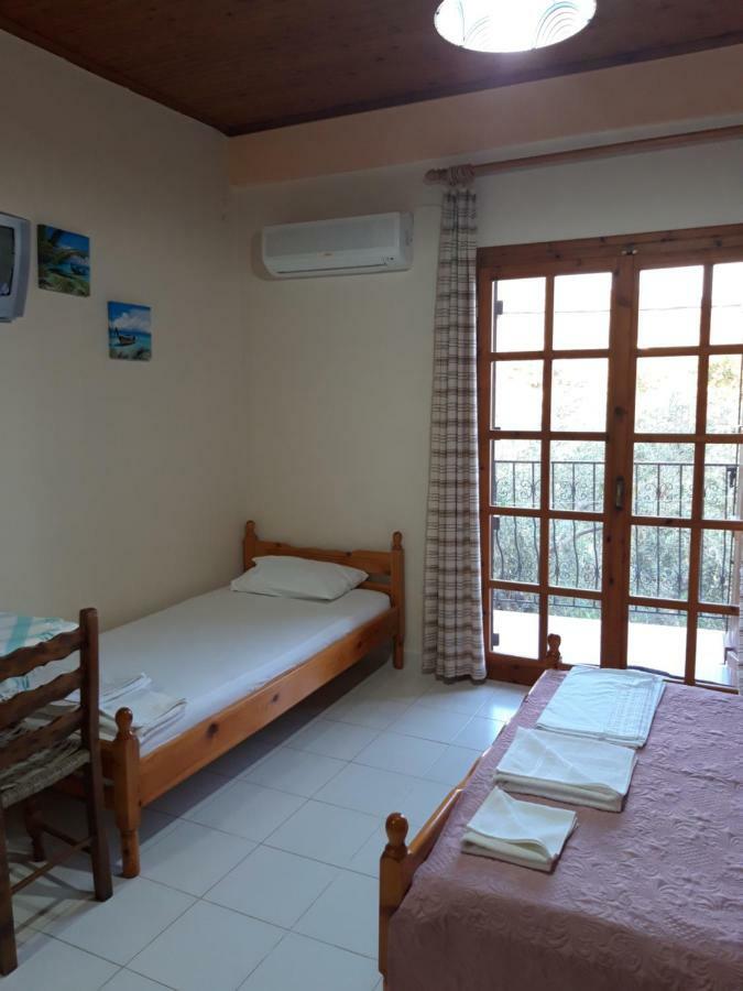 Kálamos Koutadelias Rooms מראה חיצוני תמונה
