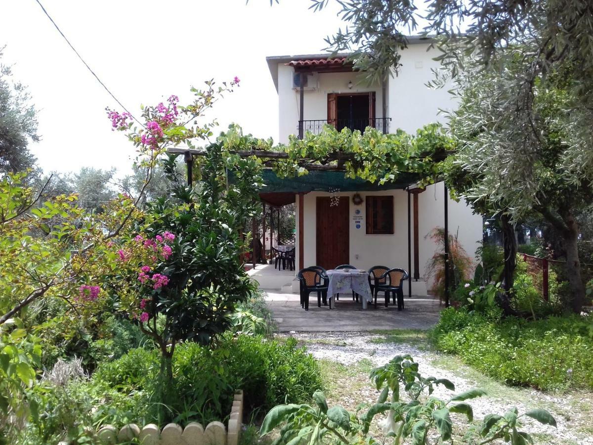 Kálamos Koutadelias Rooms מראה חיצוני תמונה
