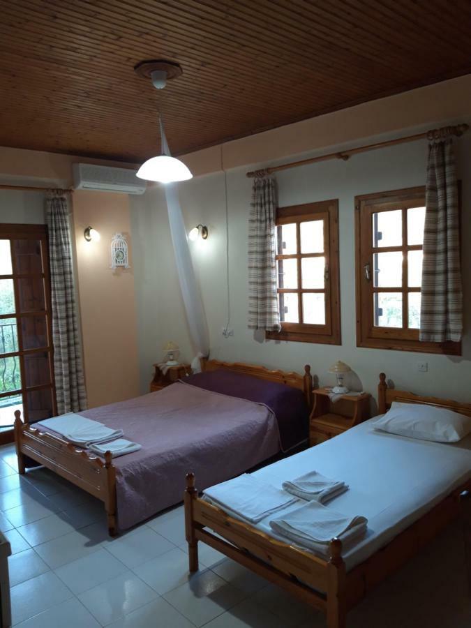 Kálamos Koutadelias Rooms מראה חיצוני תמונה