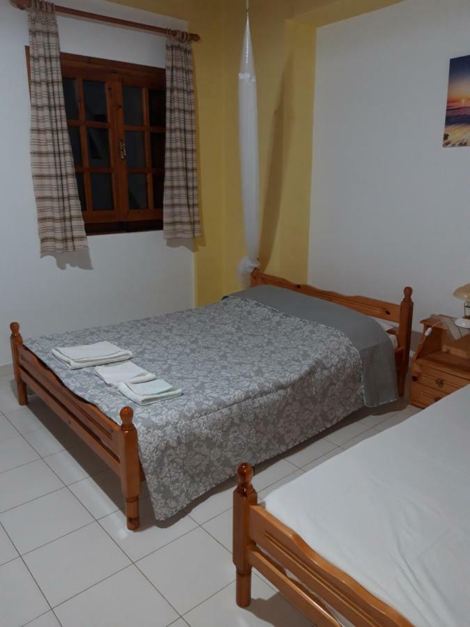 Kálamos Koutadelias Rooms מראה חיצוני תמונה